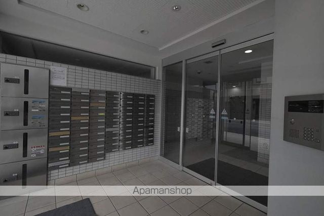 アーバンフラッツ豊平4条の玄関写真