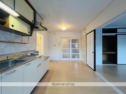 ヴィラナリー函館１号棟　（ヴィラナリーハコダテイチゴウトウ）[3DK/61.12m2]の内装4