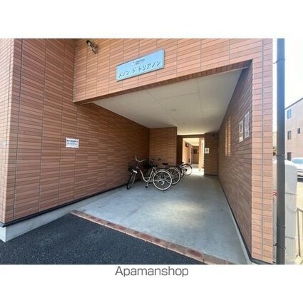 メゾンドトリアノン[1K/20.86m2]の外観3