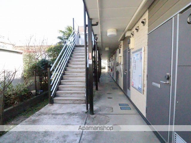 レオパレス中央IIの玄関写真