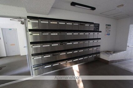 石清尾ハイツ６０２号[3LDK/79.06m2]の共用部3