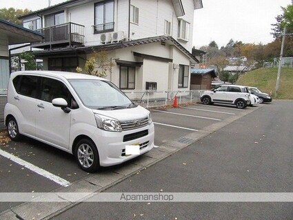 エイブル[2DK/42.23m2]の駐車場2