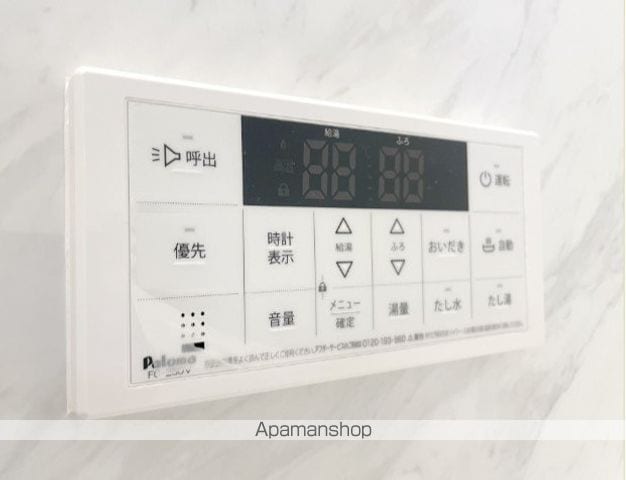Y.K GARAGE湘南大和の内装写真