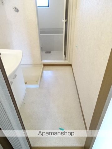 臨江ハイツ2号館Cの内装写真