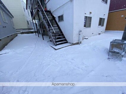 幸永アパート[2LDK/44.41m2]の駐車場