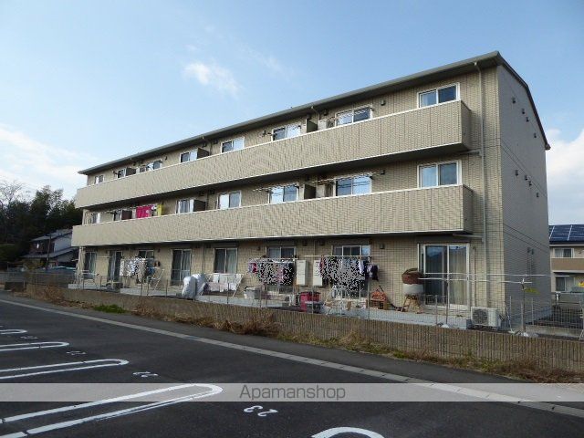 ロイヤルガーデン なでしこ館 Dの外観写真