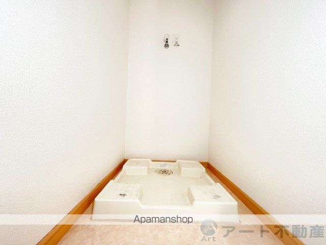 ガーデン西垣生の内装写真