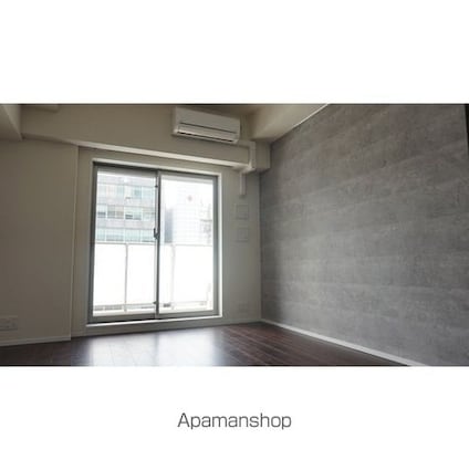 コンフォリア東新宿ステーションフロント[1K/25.92m2]のリビング・居間