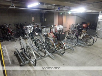 セルベコート立川[2LDK/56.52m2]の共用部1