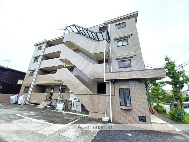 ストークマンションの外観写真