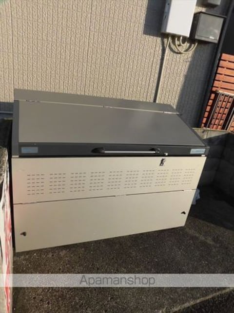 和歌山県和歌山市小雑賀[3DK/54.07m2]の共用部1