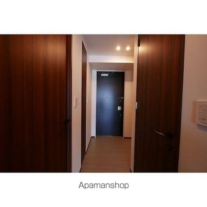 コンフォリア新宿イーストサイドタワー[1LDK/55.53m2]の玄関