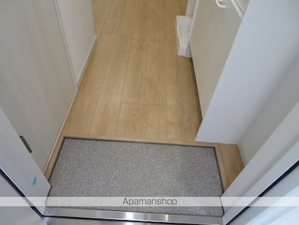 プレシャスイージス[1R/16.09m2]の玄関