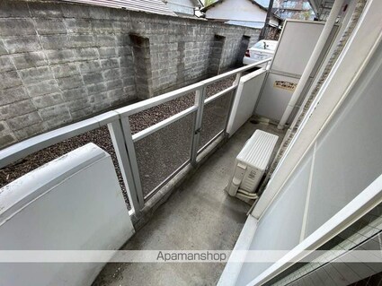 コートパレス[2K/35.1m2]のバルコニー