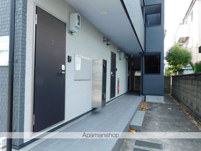 T.A上飯田東町5丁目の玄関写真