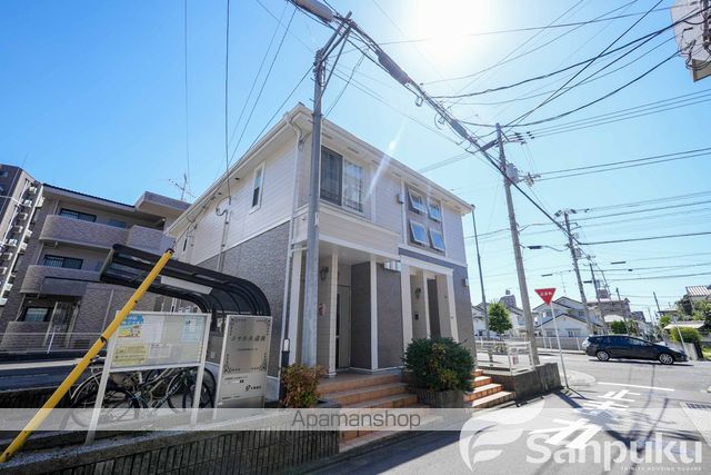 シャルル道後の外観写真