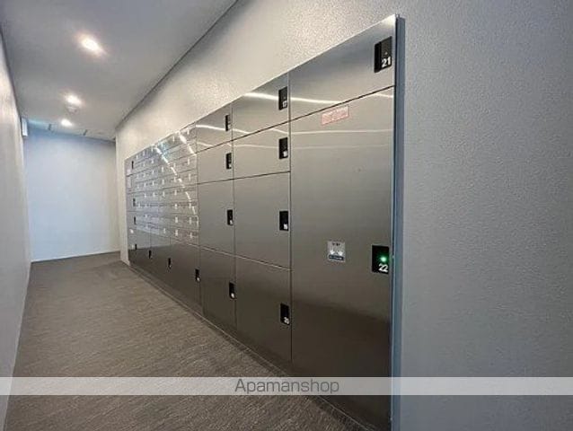 小田急伊勢原駅前マンションの内装写真