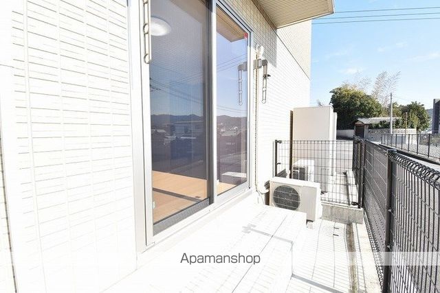 コートビレジ屋島II B棟の内装写真