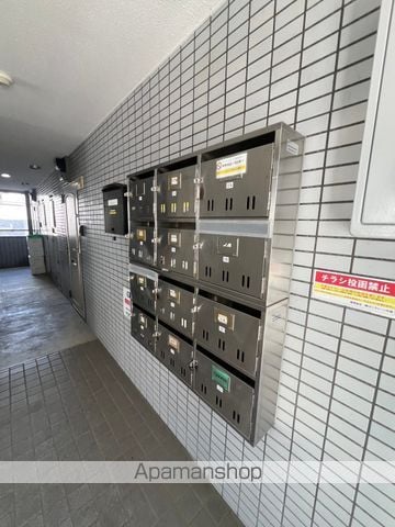 スターハイツの玄関写真