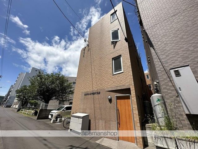 エステラ二十四軒A館の外観写真