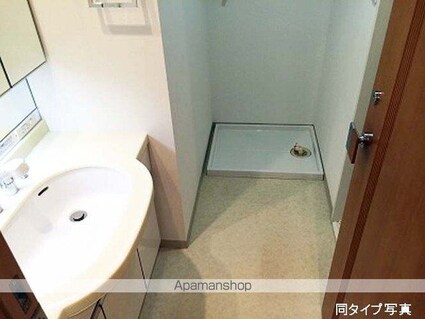 コンフォリア板橋仲宿[2LDK/58.86m2]の洗面所