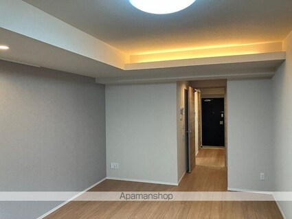 ロイヤルカーサ千種[1K/35.52m2]のリビング・居間