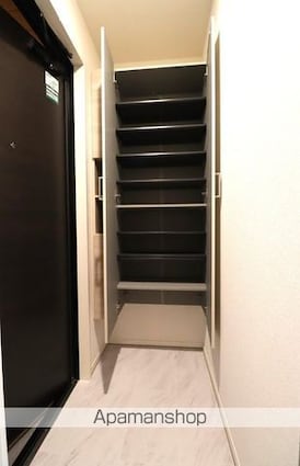 セレスティア中台[1LDK/33.81m2]の玄関