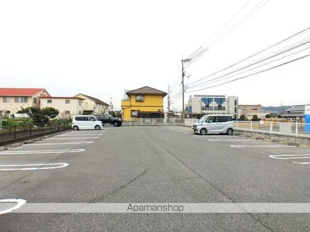 サニーレジデンス　ＹＫ[1K/36.18m2]の駐車場1