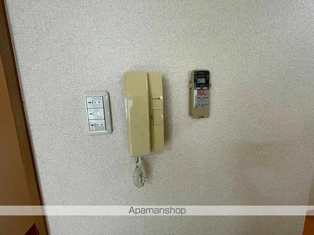 幕西町栗林マンションの内装写真