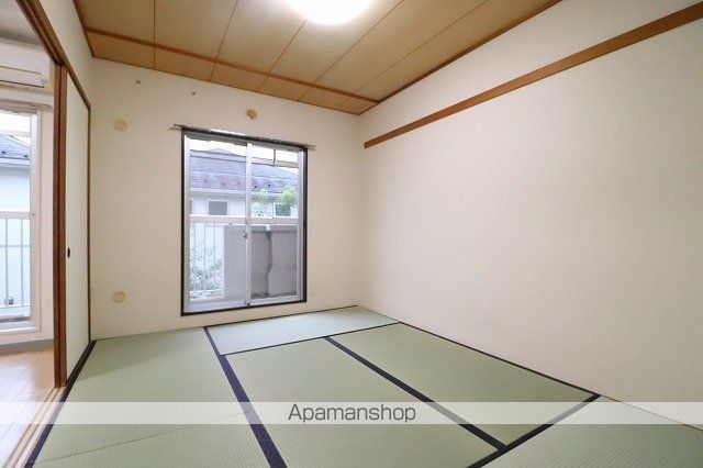ラークバーレィの内装写真