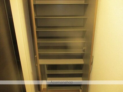 ＤーＲＯＯＭ都賀２丁目ＩＩーＢ棟[2LDK/55.28m2]の玄関