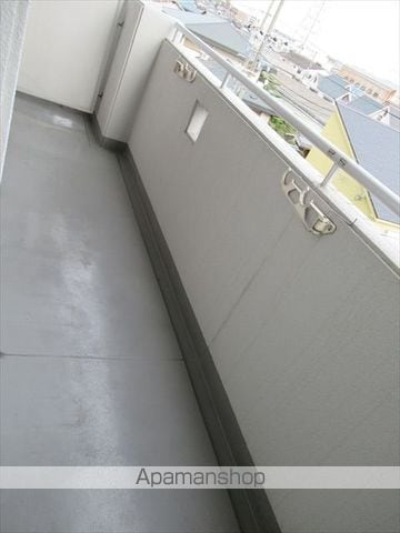 クロスロウズ荒木街の内装写真