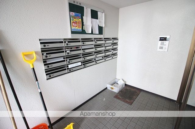 シャトーデジュネスIIIの玄関写真