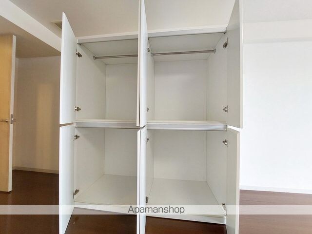 ｖｉａ　ＦＩＯＲＥ[1R/53.36m2]の収納
