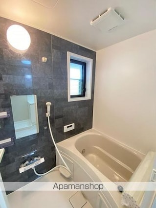 サン・セイント・リヴィア[2LDK/68m2]のバス