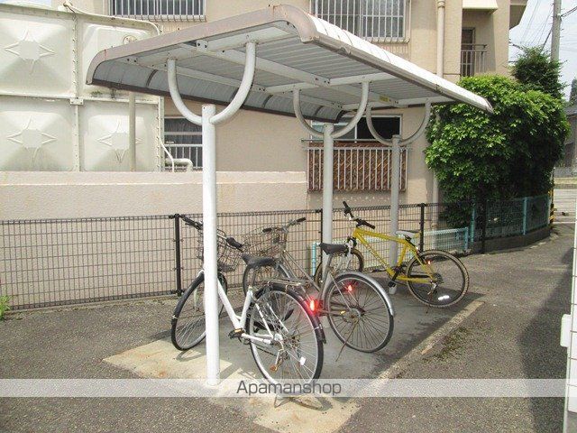 サカエマンションの外観写真