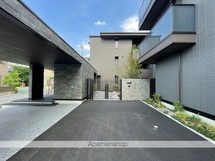 Ｐａｌａｉｓ　Ｐｏｉｒｅ（パレ・ポワール）　Ｂ棟[2LDK/56.13m2]の外観2