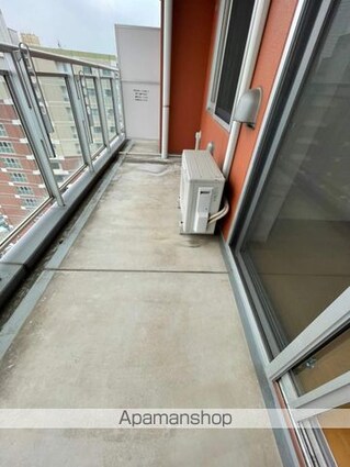 ユニゾンタワー[2LDK/64.7m2]のバルコニー