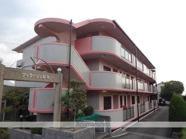 ヴィラージュ私市の外観写真