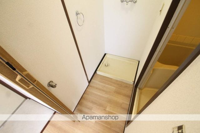 タクティ三津屋の内装写真