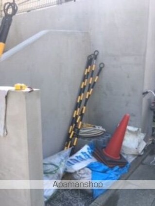 東京都世田谷区松原５丁目[1LDK/48.86m2]の共用部1