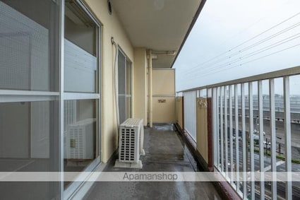グローバル高松[2LDK/54m2]のバルコニー