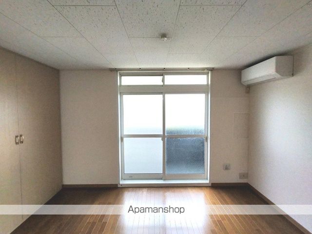 サンヴィレッジシラハタIIIの内装写真