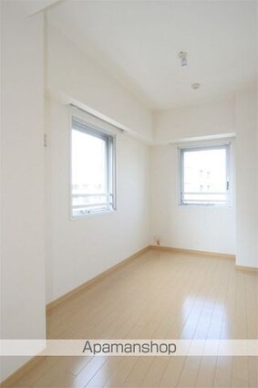 東京都世田谷区三軒茶屋１丁目[2LDK/53.76m2]のリビング・居間3