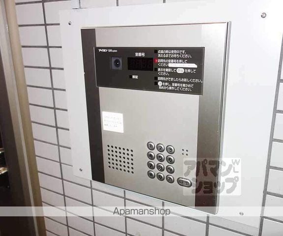 ヤングヴィレッジ河原町の玄関写真
