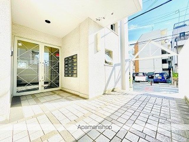 アルテハイム城北2号棟の玄関写真