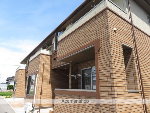 ＪＲ山陰本線 淀江駅 徒歩43分 2階建 築14年の外観写真