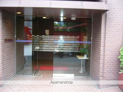 パシフィック乃木坂[1R/21.46m2]の玄関