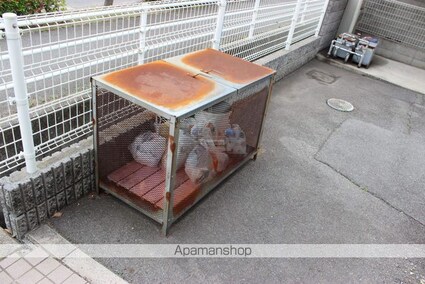 アース[1LDK/39.74m2]の共用部3