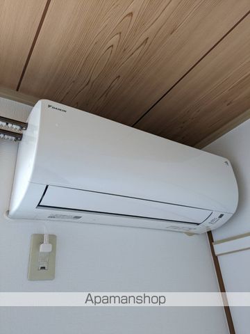 サンガーデン西富井 B棟の内装写真